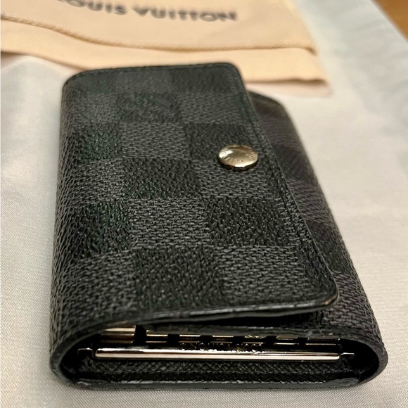Louis Vuitton Damier Graphite 6 Key Holder - Picture 5 of 12
